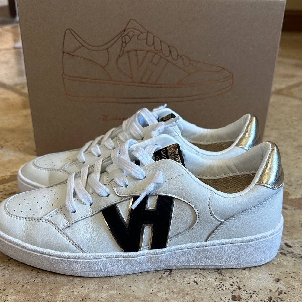 Vintage Havana White and Gold Sneakers with Black Logo